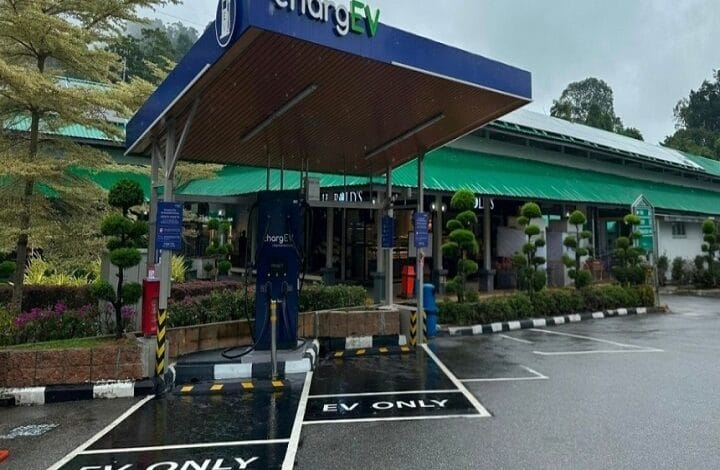 automatic-shutdown-systems-protect-ev-chargers-during-flood-conditions-tnb-2 - Wilayah.com.my