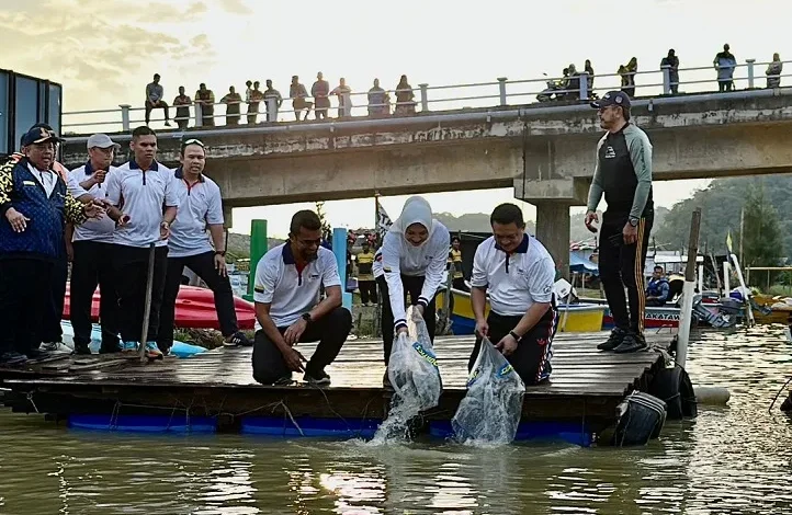 rm1-million-business-zakat-from-tnb-presented-to-maips-2 - Wilayah.com.my